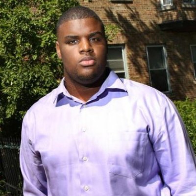 Deontae Moore headshot